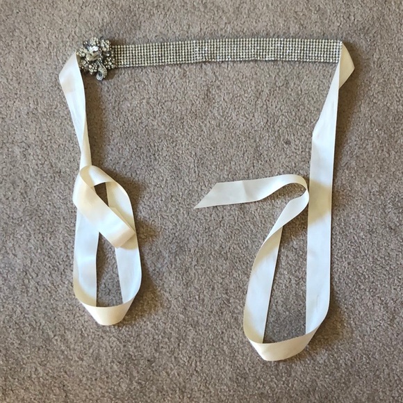 Rhinestone wedding belt - Picture 2 of 10